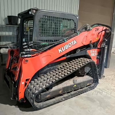 (TS0339) Kubota SVL90-2 Skid Steer